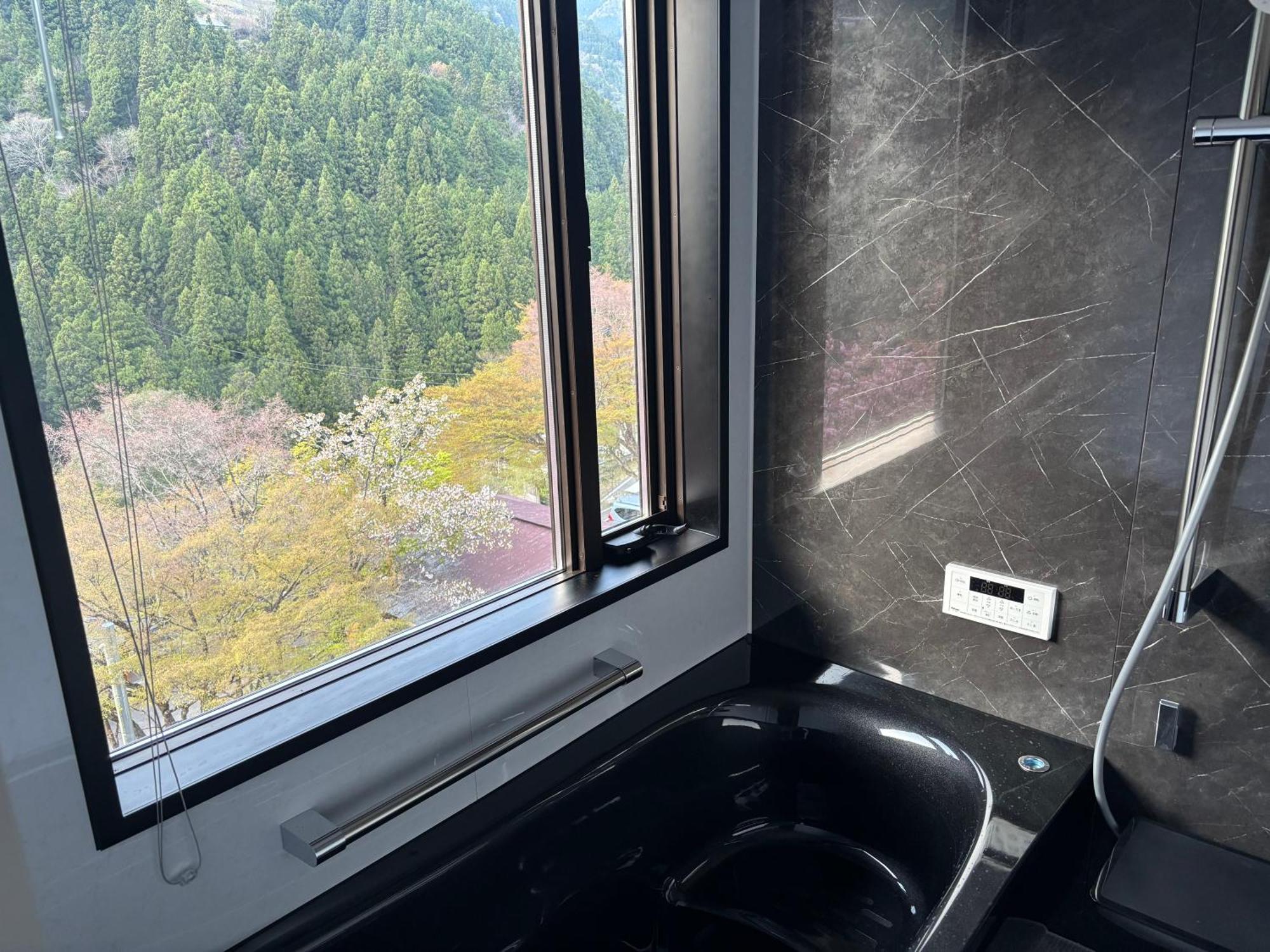 Kazuraya Hotel Miyoshi  Exterior photo